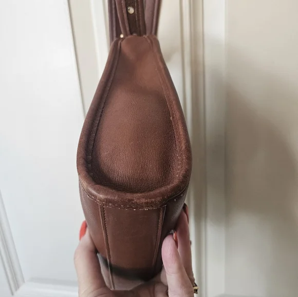 Coach VTG. LEGACY ZIP BAG #L8N-9997 - Picture 4 of 13